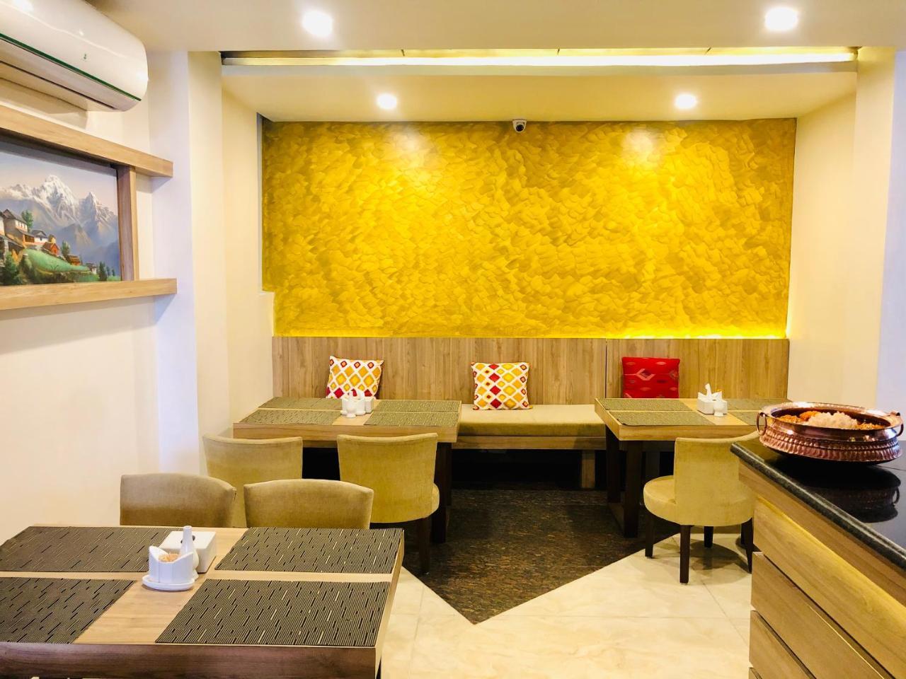 The Milestone Hotel Катманду Екстер'єр фото